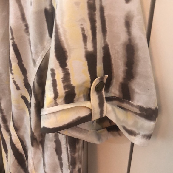 Zenergy by Chico’s summer lightweight jacket - Picture 4 of 6